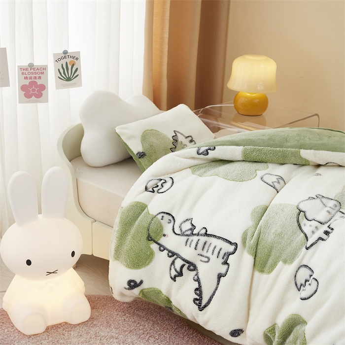 91家纺网 家纺一手货源 找家纺 丝涟家居 2025新款A类雪花绒牛奶绒儿童多功能可拆卸盖毯被 恐龙宝贝