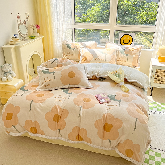 91家纺网 家纺一手货源 找家纺 琪格格纺织 2024新款印花A牛奶绒B兔兔绒大包边四件套 微雨  牛奶绒大包边