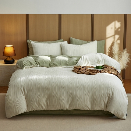 91家纺网 家纺一手货源 找家纺 （总）风向标家纺 2024新款A类全消光牛奶绒立体雕花四件套