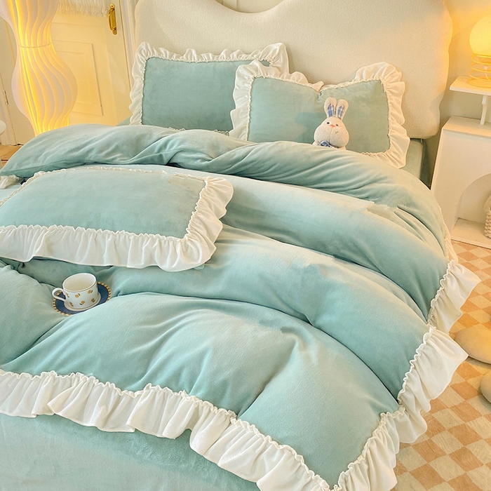 91家纺网 家纺一手货源 找家纺 花香四季家纺 2024新款牛奶绒多巴胺系列四件套 蓝