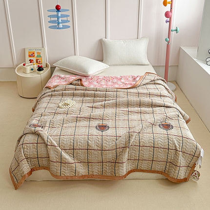 91家纺网 家纺一手货源 找家纺 （总）源舜家纺 2025新款小清新印花牛奶绒床盖多用途盖毯系列