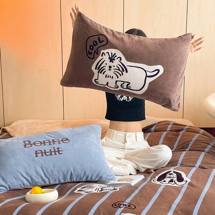 91家纺网 家纺一手货源 找家纺 圆岛 2024新款秋冬大版牛奶绒230全消光系列四件套 美拉德小狗