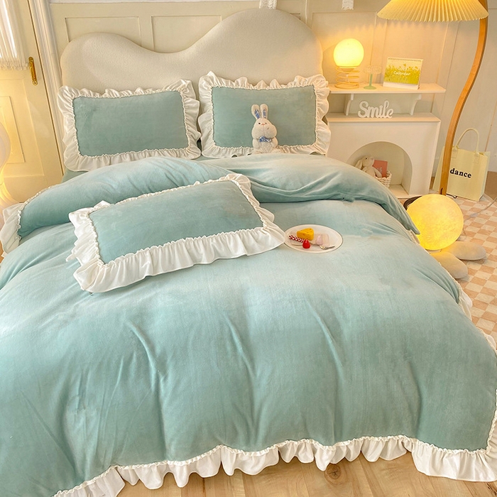 91家纺网 家纺一手货源 找家纺 花香四季家纺 2024新款牛奶绒多巴胺系列四件套 蓝