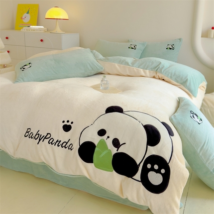 91家纺网 家纺一手货源 找家纺 （总）灰鲸 2025新款牛奶绒大版贴布绣四件套