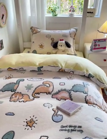 91家纺网 家纺一手货源 找家纺 贝扬思家纺 2024新款加厚雪花绒印花三件套 排队龙