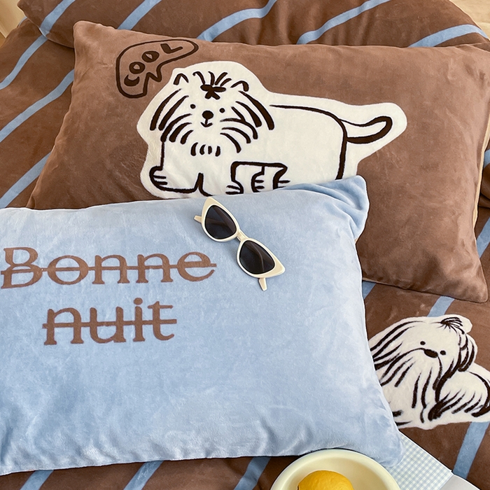 91家纺网 家纺一手货源 找家纺 圆岛 2024新款秋冬大版牛奶绒230全消光系列四件套 美拉德小狗