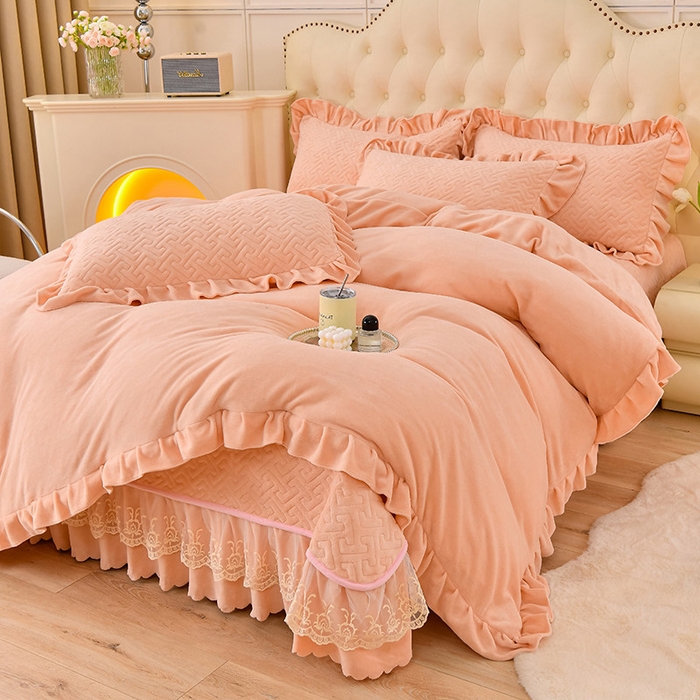 91家纺网 家纺一手货源 找家纺 畅畅家纺 2024新款简约纯色牛奶绒夹棉床盖四件套 倾城-玉