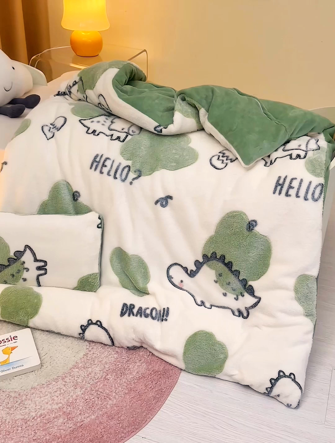 91家纺网 家纺一手货源 找家纺 丝涟家居 2025新款A类雪花绒牛奶绒儿童多功能可拆卸盖毯被 恐龙宝贝