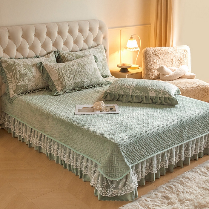 91家纺网 家纺一手货源 找家纺 畅畅家纺 2024新款11斤高克重新款韩版烂花牛奶绒床盖四件套系列 幽兰-海藻青