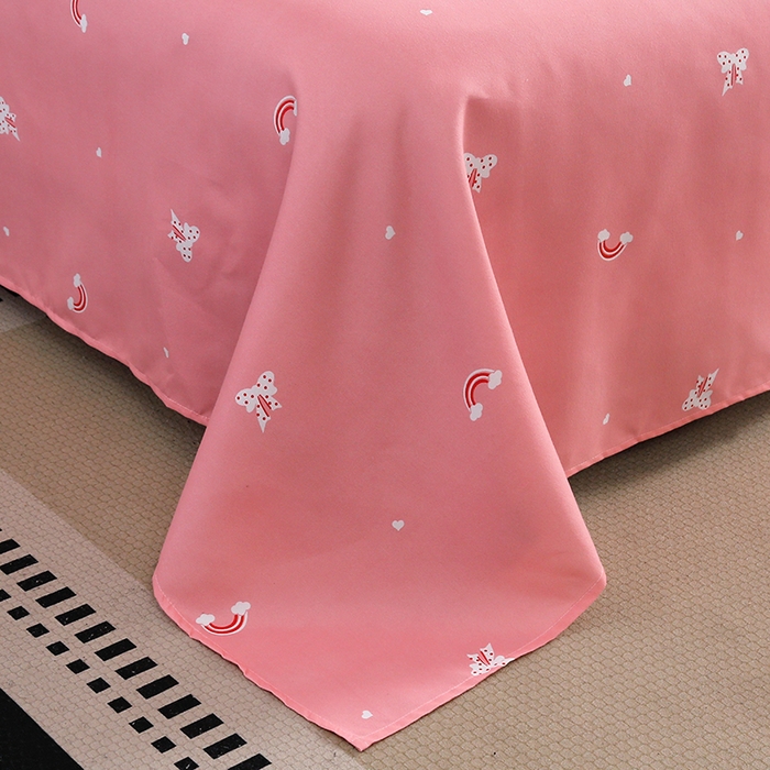 91家纺网 家纺一手货源 找家纺 新品2025年加厚磨毛植物羊绒四件套床笠款 草莓小熊