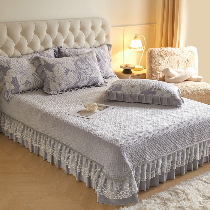 91家纺网 家纺一手货源 找家纺 畅畅家纺 2024新款11斤高克重新款韩版烂花牛奶绒床盖四件套系列 幽兰-灰紫