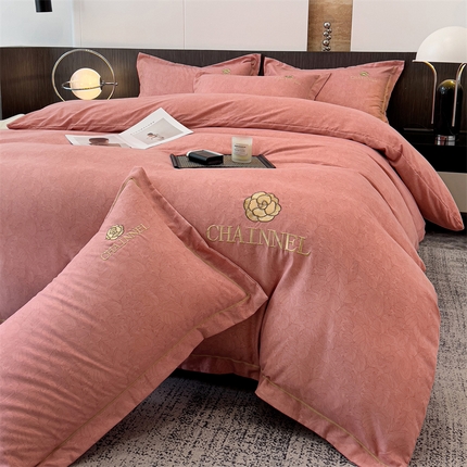 91家纺网 家纺一手货源 找家纺 （总）灰鲸 2025新款秋冬加厚磨毛刺绣四件套