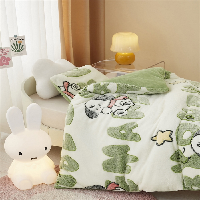 91家纺网 家纺一手货源 找家纺 丝涟家居 2025新款A类雪花绒牛奶绒儿童多功能可拆卸盖毯被 乐乐狗