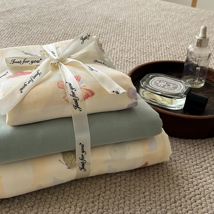 91家纺网 家纺一手货源 找家纺 （总）一比一家纺 2025新款全棉母婴级抗菌有氧全棉双层纱亲肤全棉小清新印花三件套四件套