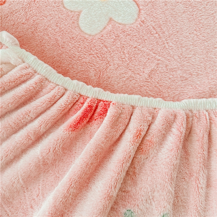 91家纺网 家纺一手货源 找家纺 喜居 喜居 2024新款雪花绒床笠印花牛奶绒床笠三件套单床笠 草莓布丁