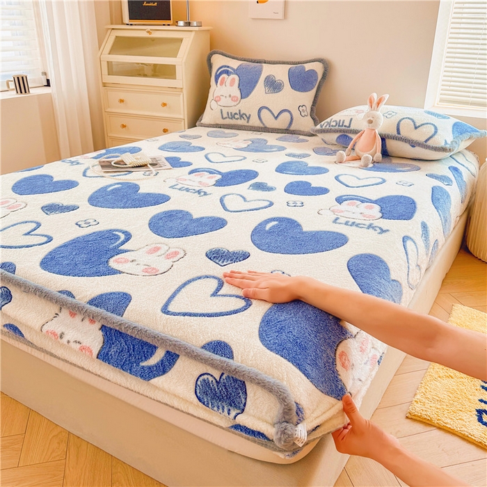 91家纺网 家纺一手货源 找家纺 喜居 喜居 2024新款雪花绒床笠印花牛奶绒床笠三件套单床笠 爱心兔