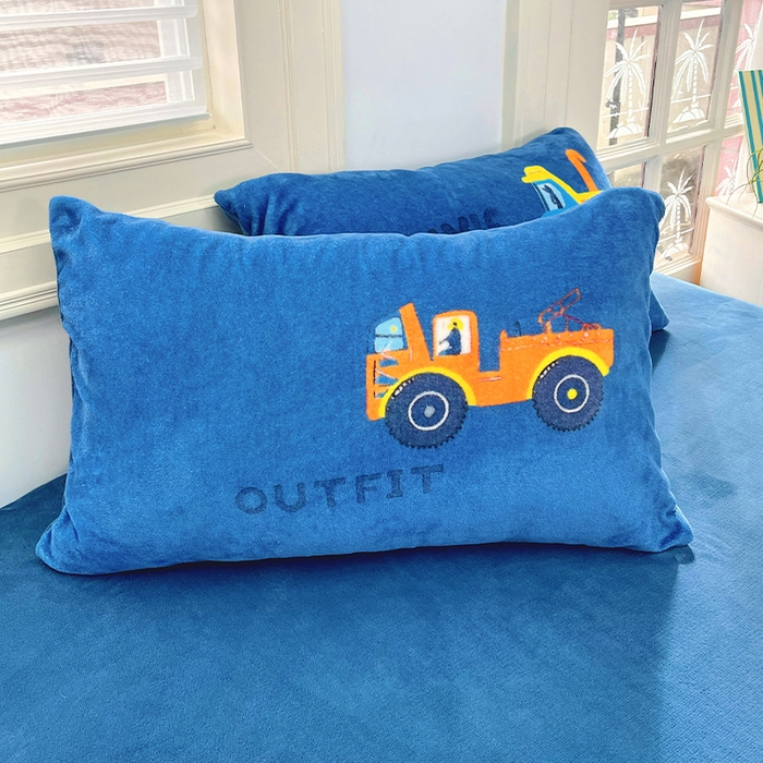 91家纺网 家纺一手货源 找家纺 浩诚 2024新款加厚保暖牛奶绒四件套印花卡通系列 汽车达人