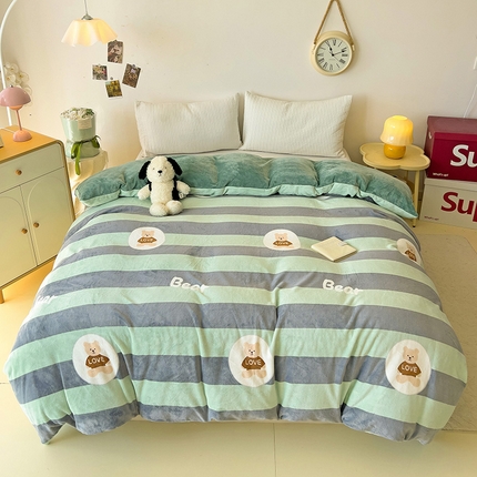 91家纺网 家纺一手货源 找家纺 （总）大柏树 2025新款A类高克重亲肤舒适牛奶绒印花四件套-单被套可定制