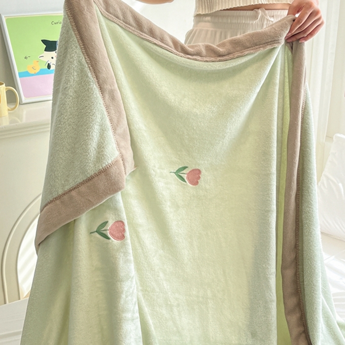 91家纺网 家纺一手货源 找家纺 慕尚 2025新款简约双面牛奶绒刺绣多功能盖毯-郁金香 郁金香-绿