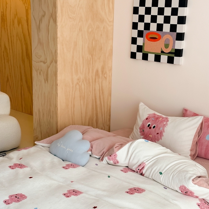 91家纺网 家纺一手货源 找家纺 时光里 2024新款ins风牛奶绒四件套 毛毛怪