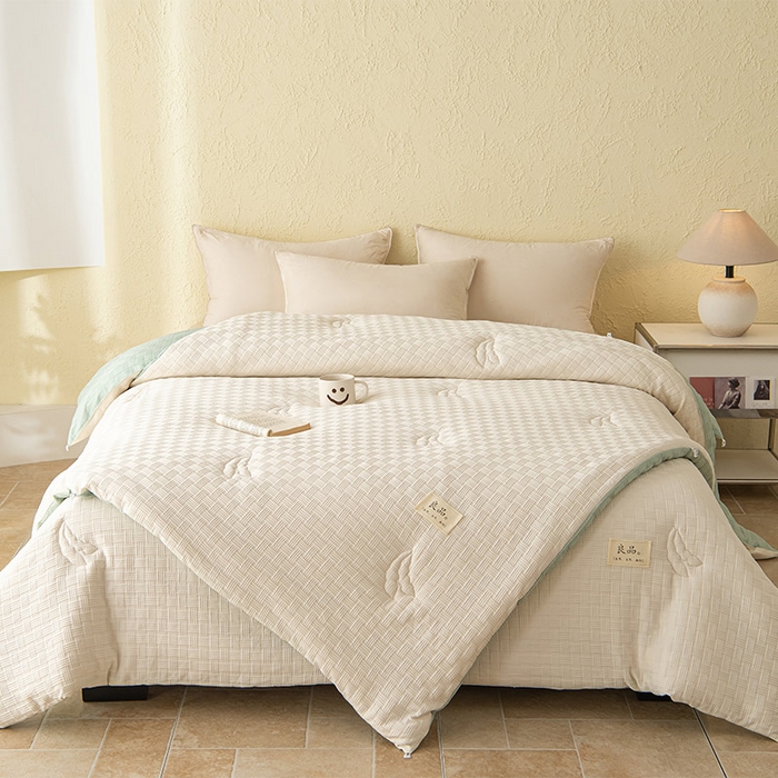 91家纺网 家纺一手货源 找家纺 新款华夫格提花大豆被冬被被子被芯二合一子母被 双拼白绿