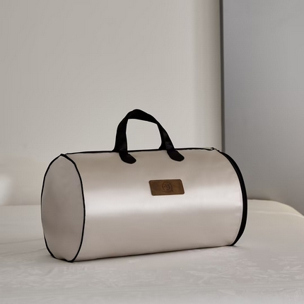 91家纺网 家纺一手货源 找家纺 （总）头等舱 2025新款艾缇丝大提花A类55莱赛尔大豆7A抗菌秋冬被（配皮革包装）