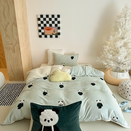 时光里 2024新款ins风牛奶绒四件套 熊猫仔仔