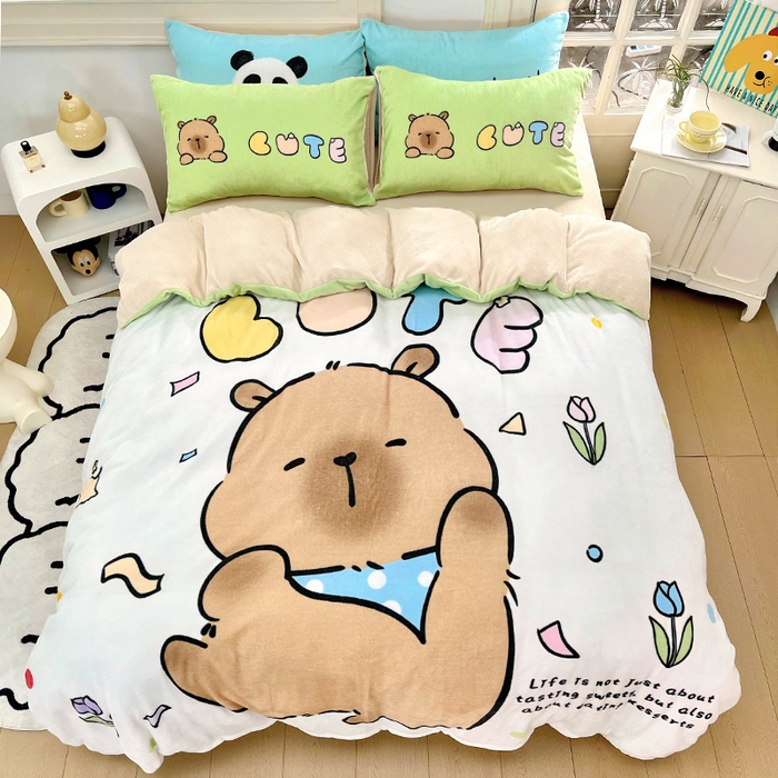 91家纺网 家纺一手货源 找家纺 浩诚 2024新款加厚保暖牛奶绒四件套印花卡通系列 水豚巴拉