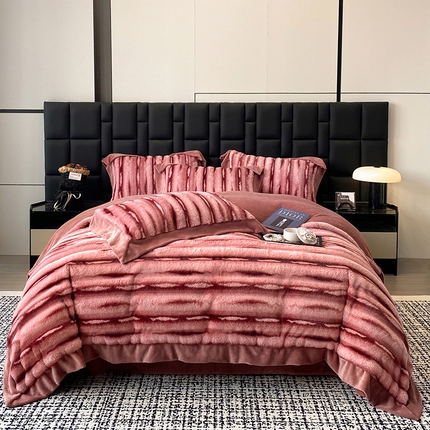 91家纺网 家纺一手货源 找家纺 若未家居 LOVEWE HOUSE 2025秋冬皮草套件A版500克丹麦貂B版240克全消光牛奶绒高端四件套伊芙劳伦 伊夫劳伦-玫瑰色