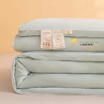 91家纺网 家纺一手货源 找家纺 圣尔雅家纺 2025新款A类超柔小提花大豆被子母被芯冬被春秋被四季被子 艾草绿