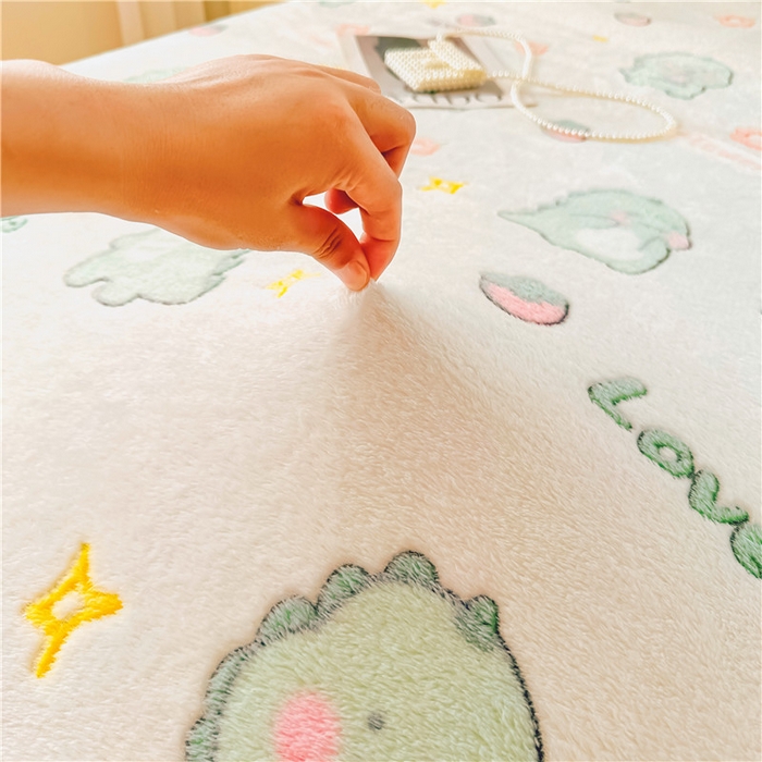 91家纺网 家纺一手货源 找家纺 喜居 喜居 2024新款雪花绒床笠印花牛奶绒床笠三件套单床笠 快乐恐龙