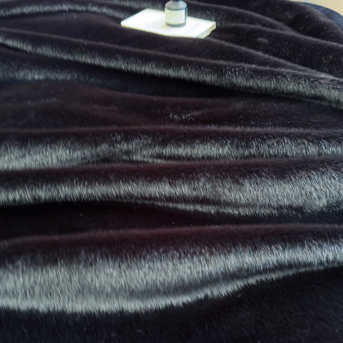 91家纺网 家纺一手货源 找家纺 2025新款纯色仿貂绒双面绒宝宝绒多功能休闲毯子办公室卧室复合毯子 黑色