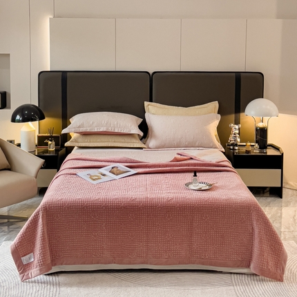 91家纺网 家纺一手货源 找家纺 （总）诗黛尔 2024新款天丝绒夹棉床盖三件套系列