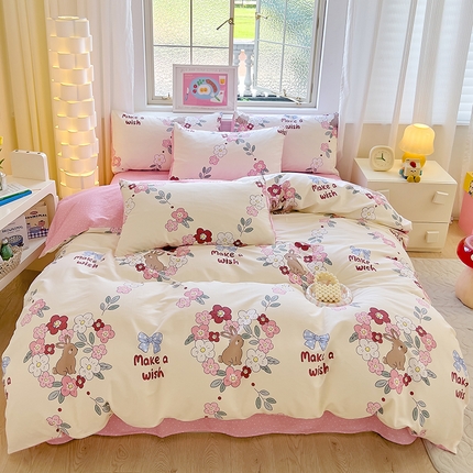 91家纺网 家纺一手货源 找家纺 拾物记 2024新款A类12868全棉喷气印花四件套 兔语园香