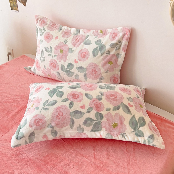 91家纺网 家纺一手货源 找家纺 大柏树 2025新款A类高克重亲肤舒适牛奶绒印花四件套-四件套可定制 朵柔-粉