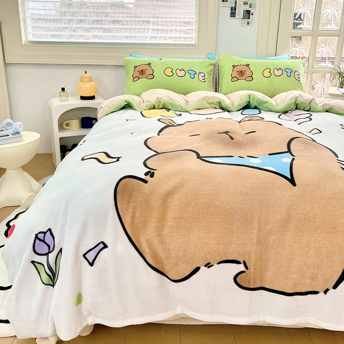 91家纺网 家纺一手货源 找家纺 浩诚 2024新款加厚保暖牛奶绒四件套印花卡通系列 水豚巴拉