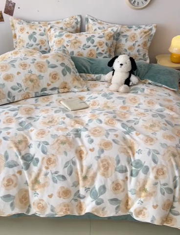 91家纺网 家纺一手货源 找家纺 大柏树 2025新款A类高克重亲肤舒适牛奶绒印花四件套-四件套可定制 朵柔-黄