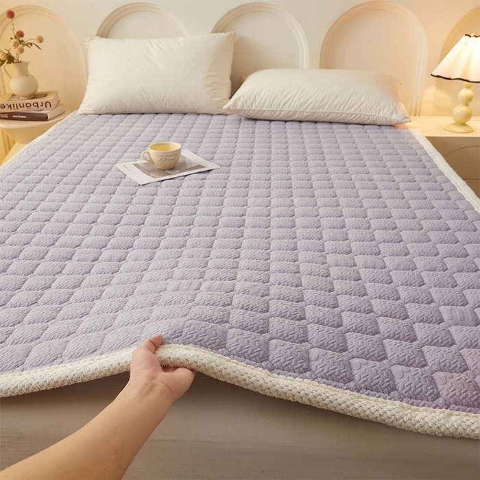 91家纺网 家纺一手货源 找家纺 丽诺床垫 2024新款加厚抗菌雕花绒保暖床垫 灰紫-雕花绒床褥