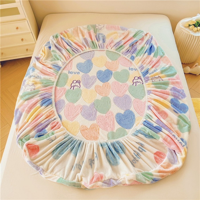 91家纺网 家纺一手货源 找家纺 喜居 喜居 2024新款雪花绒床笠印花牛奶绒床笠三件套单床笠 彩色爱心