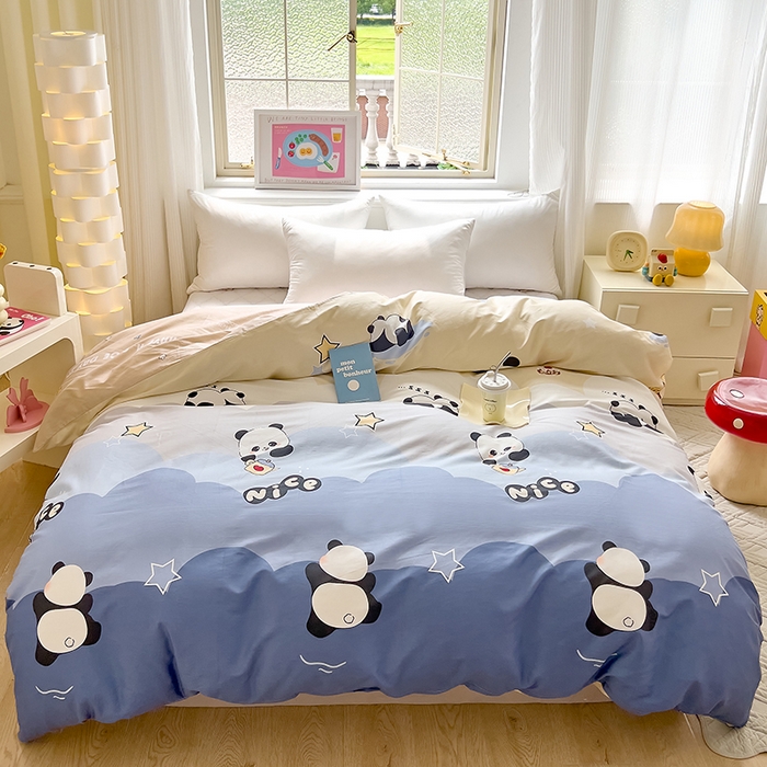 91家纺网 家纺一手货源 找家纺 拾物记 2024新款A类12868全棉喷气被套 萌萌熊猫