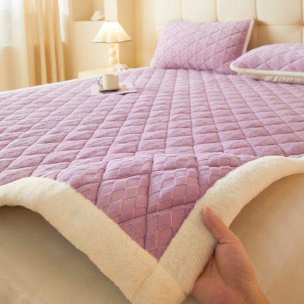 鑫钰 2024新款宝宝绒牛奶绒烂花大豆夹棉床褥床护垫-菱形格 菱形格-浅紫