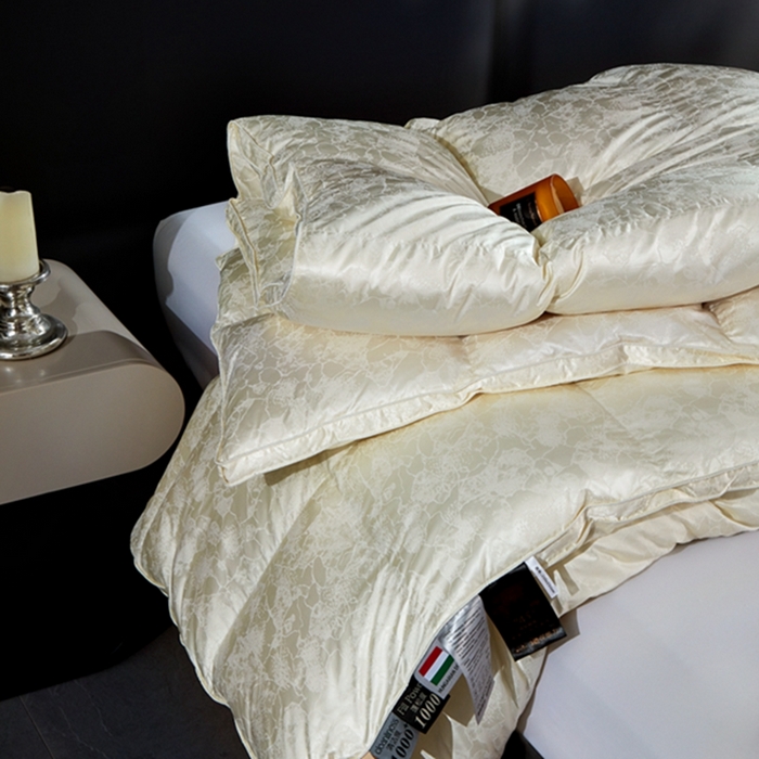 91家纺网 家纺一手货源 找家纺 静若居 2024新款羽绒被壳高精密真丝提花羽绒被壳单层防绒婚庆款 米黄