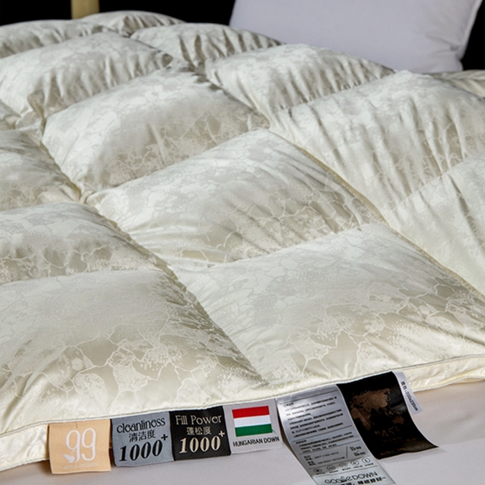 91家纺网 家纺一手货源 找家纺 静若居 2024新款羽绒被壳高精密真丝提花羽绒被壳单层防绒婚庆款 米黄