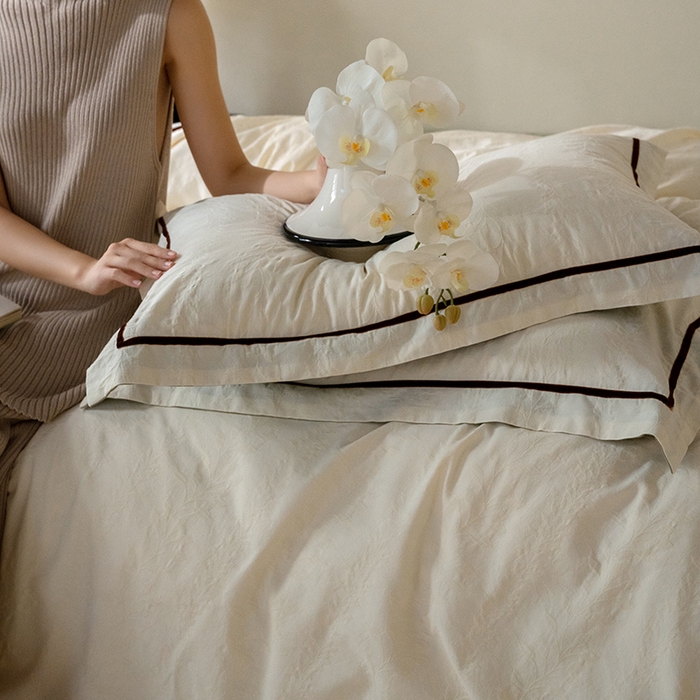 91家纺网 家纺一手货源 找家纺 2024新款老钱风复古秋冬全棉加厚立体浮雕磨毛四件套 雪柳