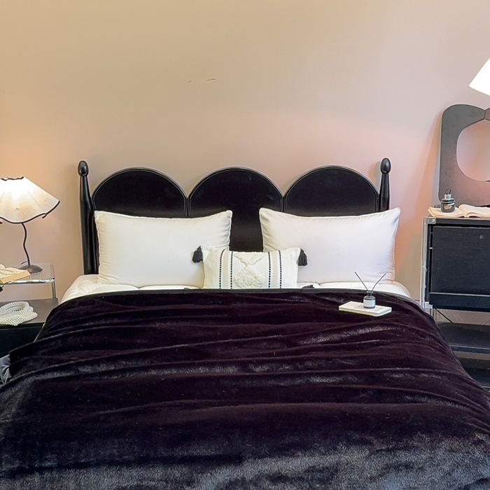 91家纺网 家纺一手货源 找家纺 2025新款纯色仿貂绒双面绒宝宝绒多功能休闲毯子办公室卧室复合毯子 黑色