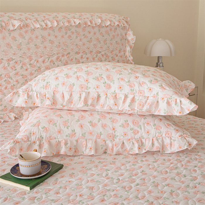 91家纺网 家纺一手货源 找家纺 十个点家纺 2024新款云锦棉印花床裙三件套-晚秋系列 红粉世家