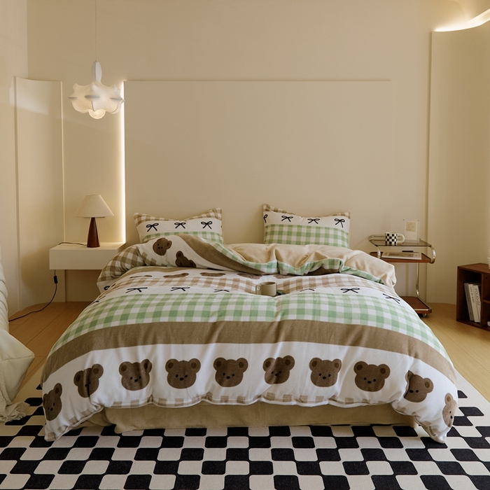 91家纺网 家纺一手货源 找家纺 时光里 2024新款数码独版印花牛奶绒四件套 格子熊