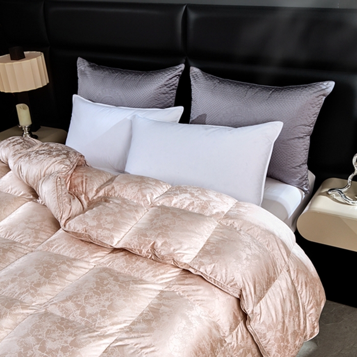 91家纺网 家纺一手货源 找家纺 静若居 2024新款羽绒被壳高精密真丝提花羽绒被壳单层防绒婚庆款 粉