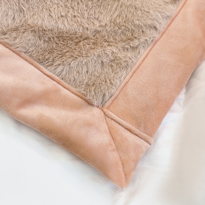 91家纺网 家纺一手货源 找家纺 2025新款纯色仿貂绒双面绒宝宝绒多功能休闲毯子办公室卧室复合毯子 卡其