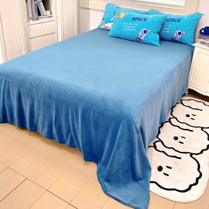 91家纺网 家纺一手货源 找家纺 浩诚 2024新款大版卡通高克重加厚保暖牛奶绒四件套太空人宇航员系列-原创设计 太空遨游